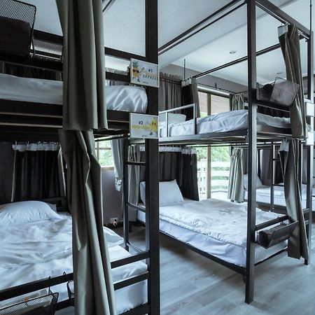 420 Hostel - Ekkamai Buds & Beds Банкок Екстериор снимка
