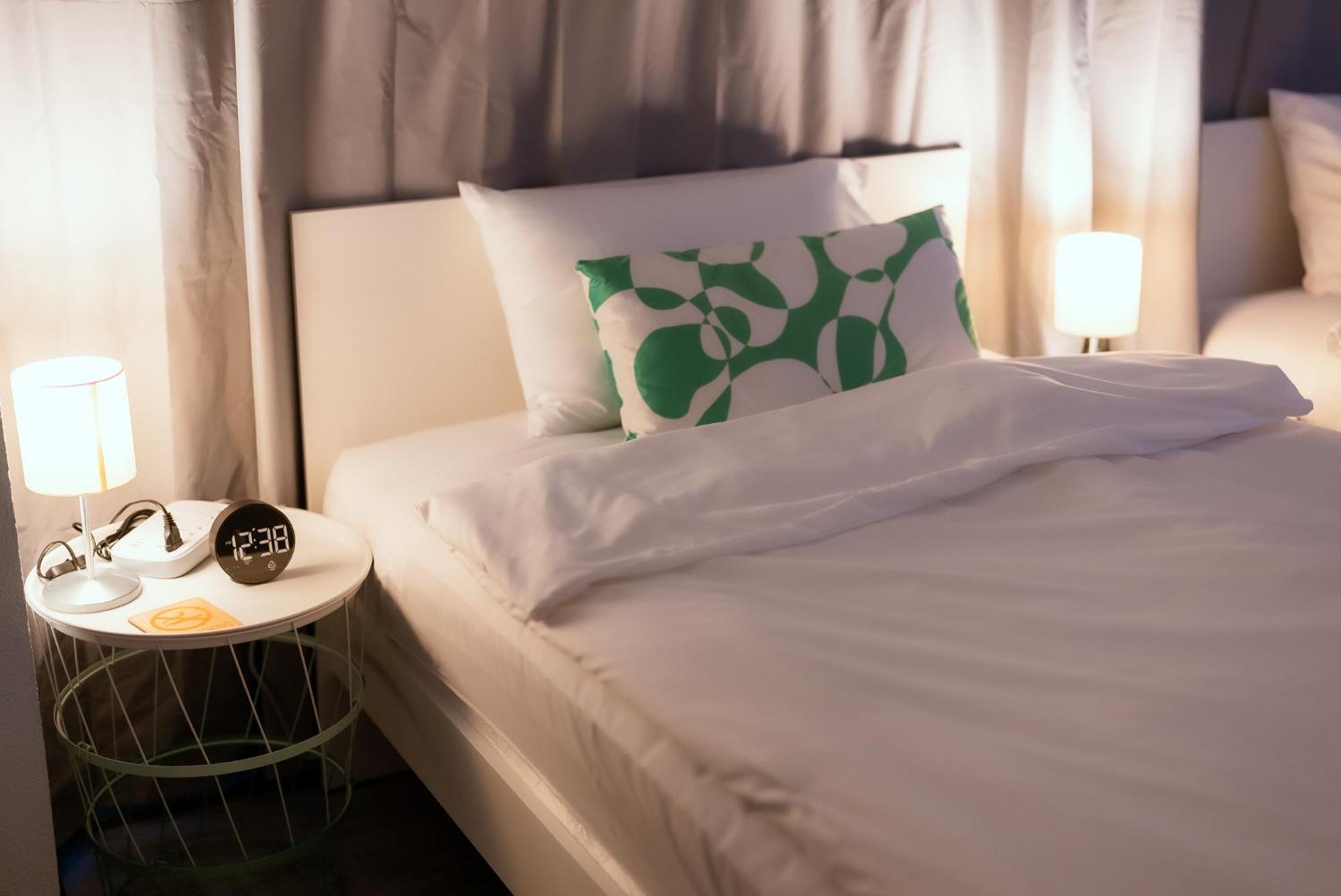 420 Hostel - Ekkamai Buds & Beds Банкок Екстериор снимка