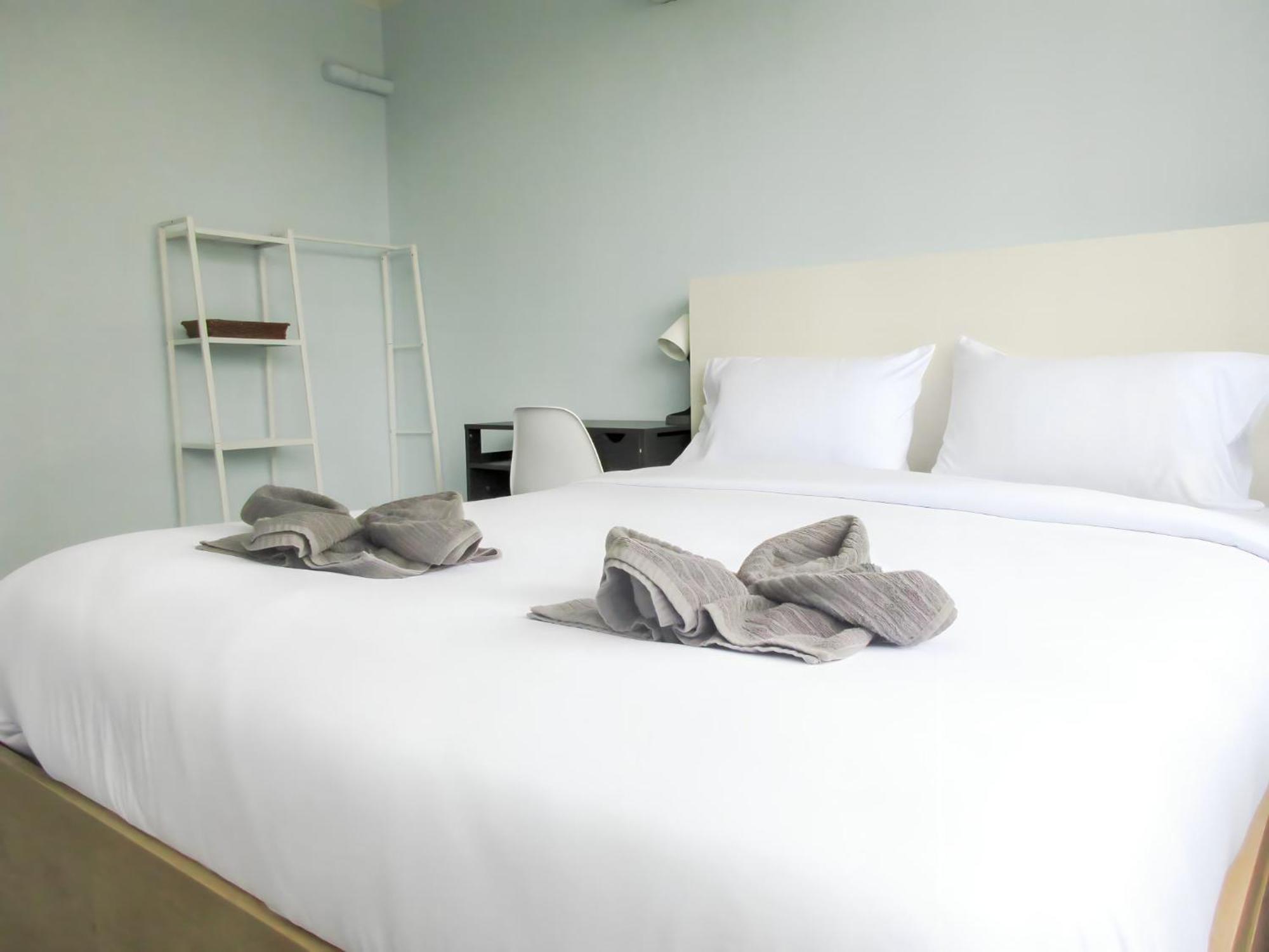 420 Hostel - Ekkamai Buds & Beds Банкок Екстериор снимка
